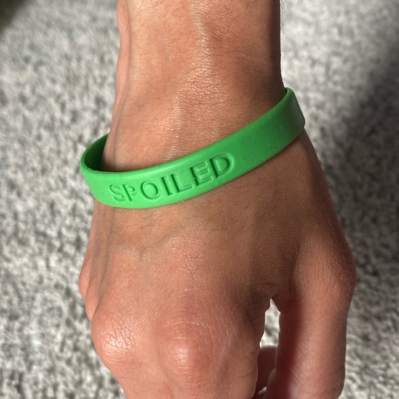 Green “Spoiled” silicone band - Picture 1 of 17
